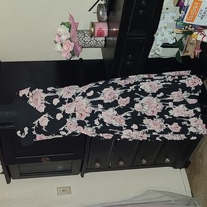 LEITH deep V-neck dress pleated skirt sz LG BNWT